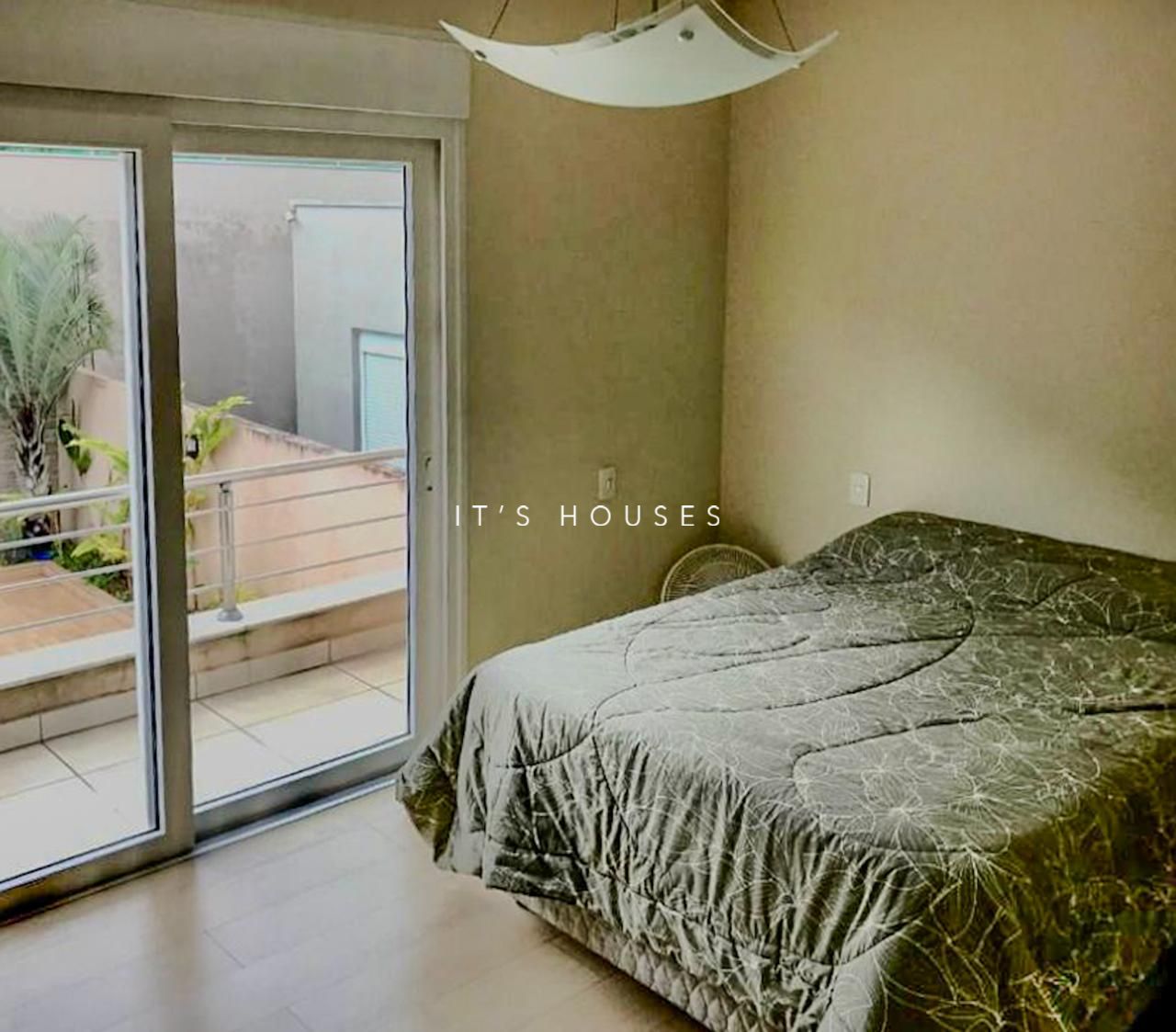 Cozinha e área gourmet casa à venda em Villa Solaia , Alphaville, Barueri — 3 suítes, 420 m² — imagem 3 de 10