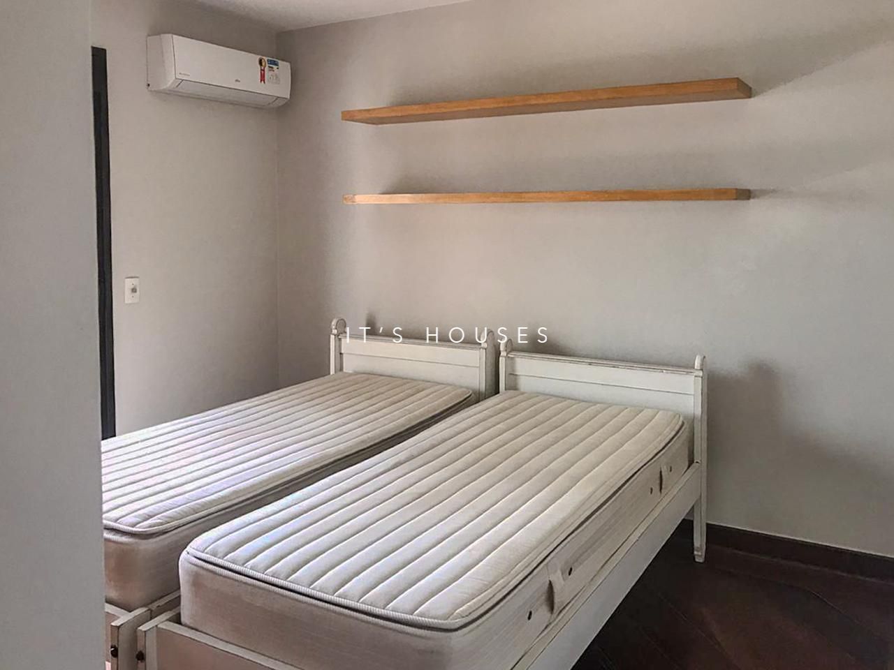 Cozinha e área gourmet casa à venda em Alphaville Residencial 2, Alphaville, Barueri — 4 suítes, 650 m² — imagem 3 de 16