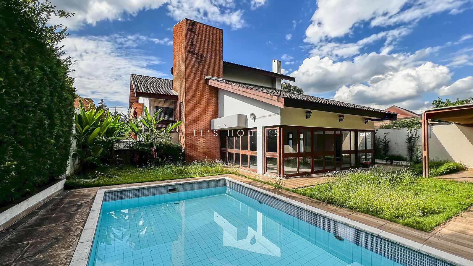 Fachada casa à venda em Alphaville Residencial 1, Alphaville, Barueri — 4 suítes, 610 m² — imagem 1 de 17