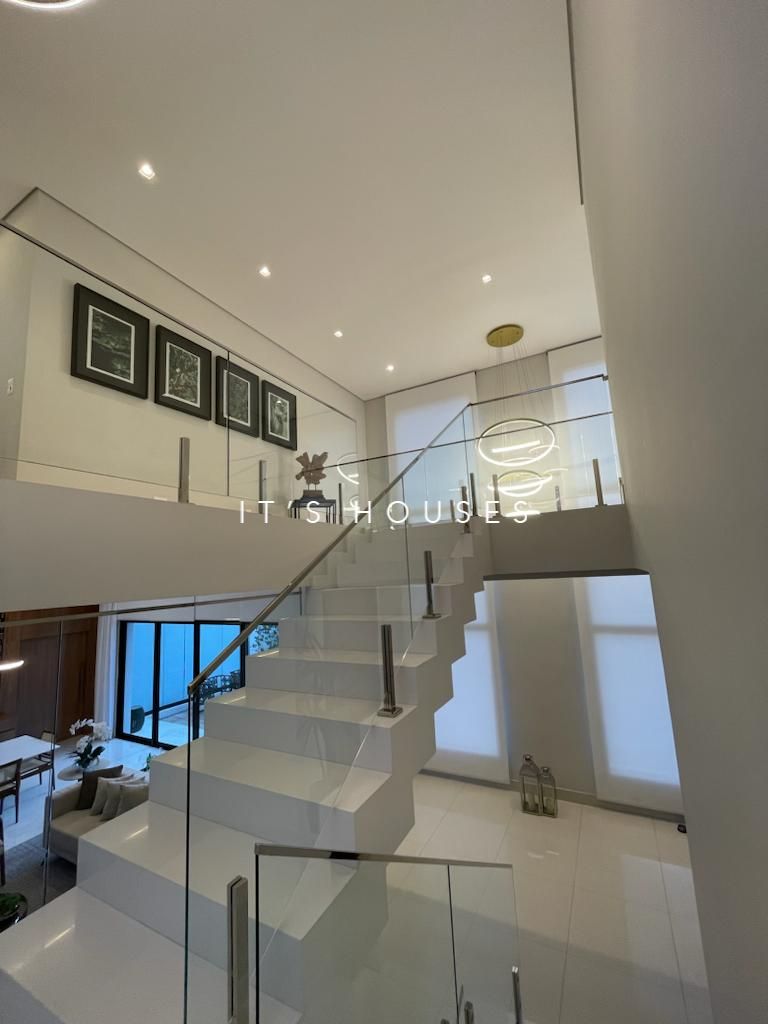 Suíte principal casa para alugar em Genesis 2, Alphaville, Santana de Parnaíba — 5 suítes, 560 m² — imagem 4 de 30