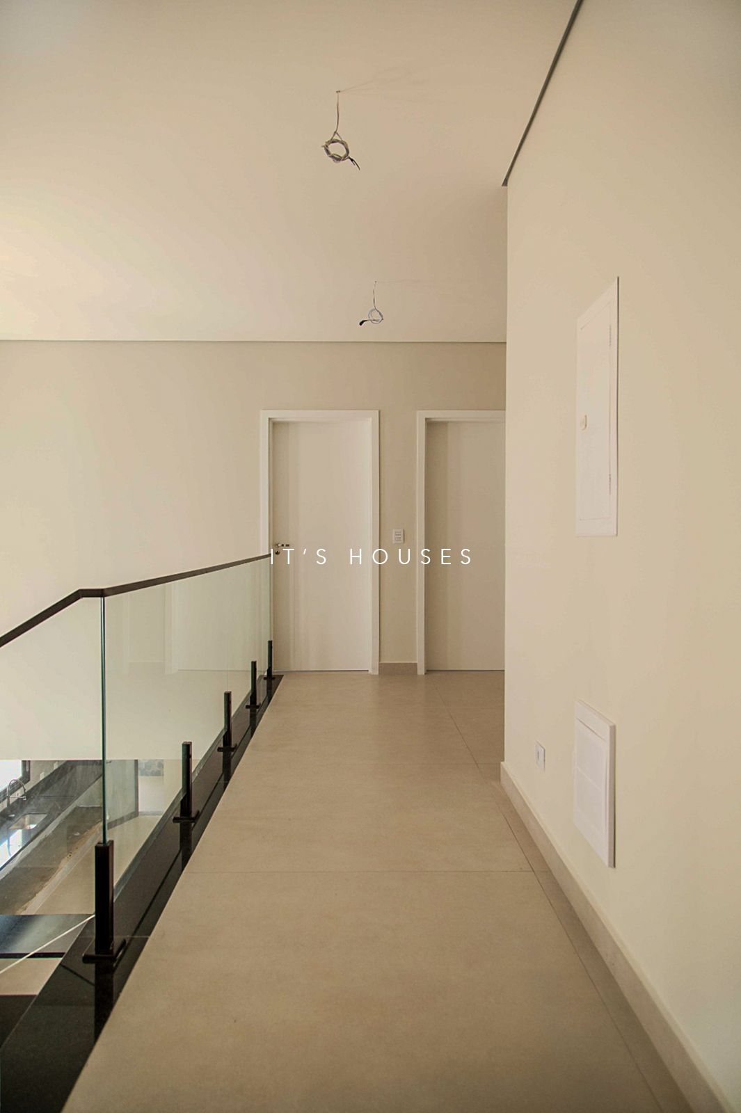 Suíte principal casa à venda em Itahye Residencial, Alphaville, Barueri — 5 suítes, 501 m² — imagem 4 de 30