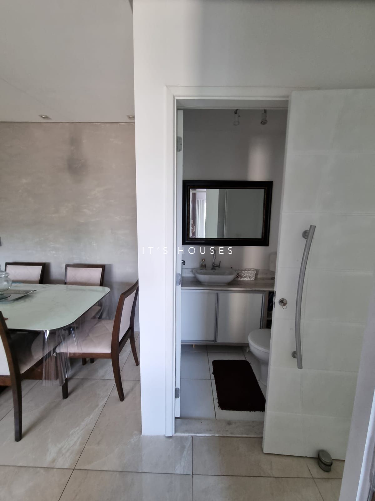 Sala de estar apartamento à venda em Edificio Igloo, Alphaville, Barueri — 1 suíte, 63 m² — imagem 2 de 21