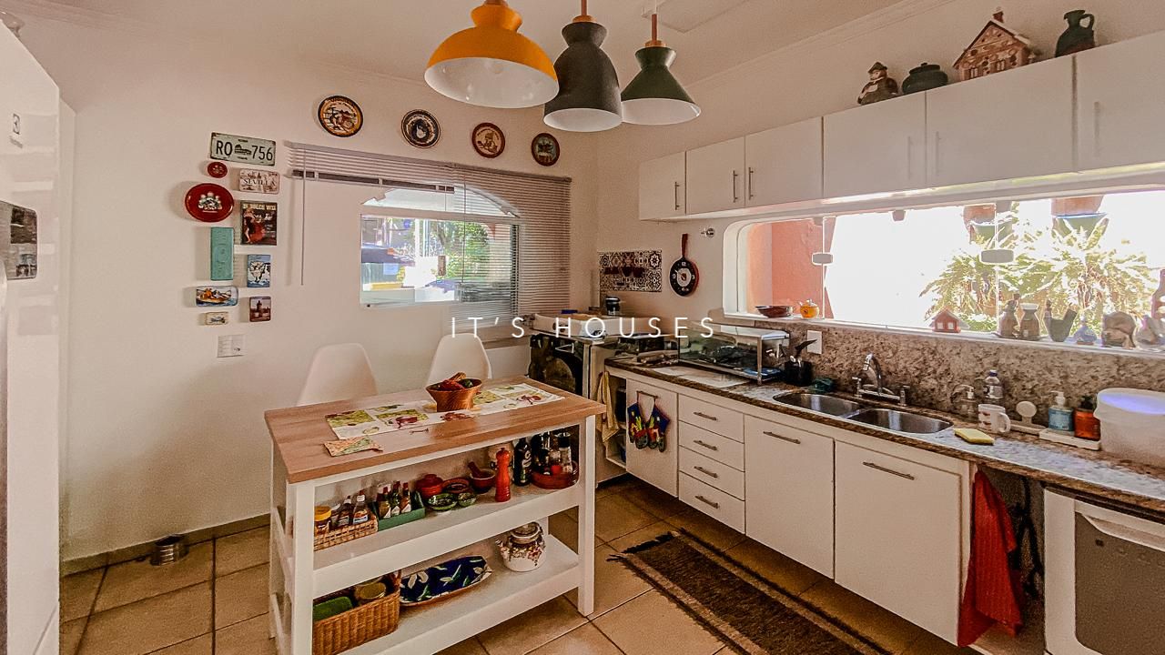 Área de convivência casa à venda ou para alugar em Alphaville Residencial 1, Alphaville, Barueri — 2 suítes, 1184 m² — imagem 6 de 12