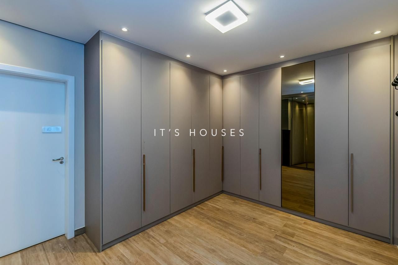 Cozinha e área gourmet casa para alugar em Itahye Residencial, Alphaville, Barueri — 4 suítes, 499 m² — imagem 3 de 20