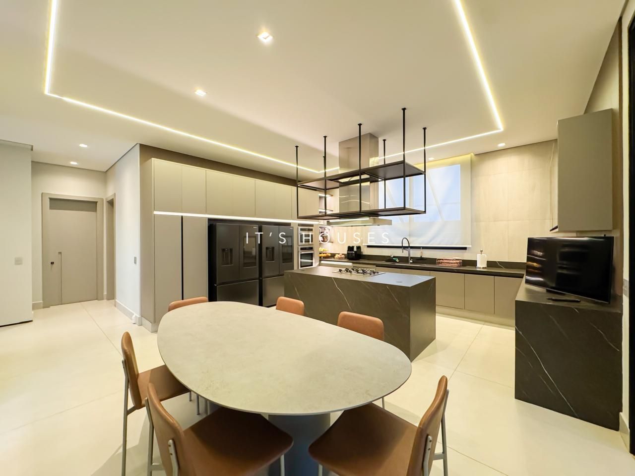 Suíte principal casa à venda em Alphaville Residencial 2, Alphaville, Barueri — 5 suítes, 1012 m² — imagem 4 de 35