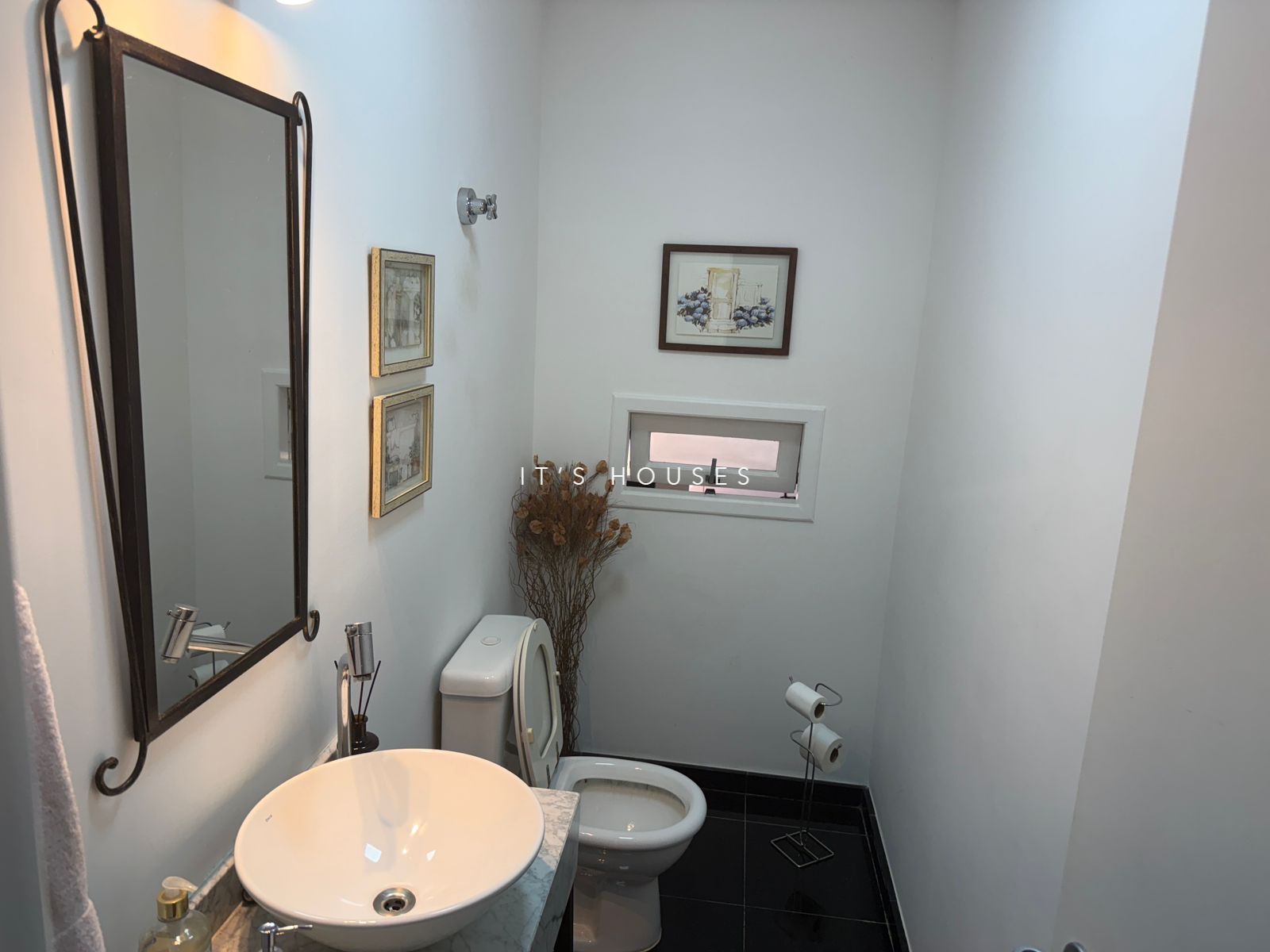 Cozinha e área gourmet casa para alugar em Melville , Alphaville, Santana de Parnaíba — 4 suítes, 680 m² — imagem 3 de 38