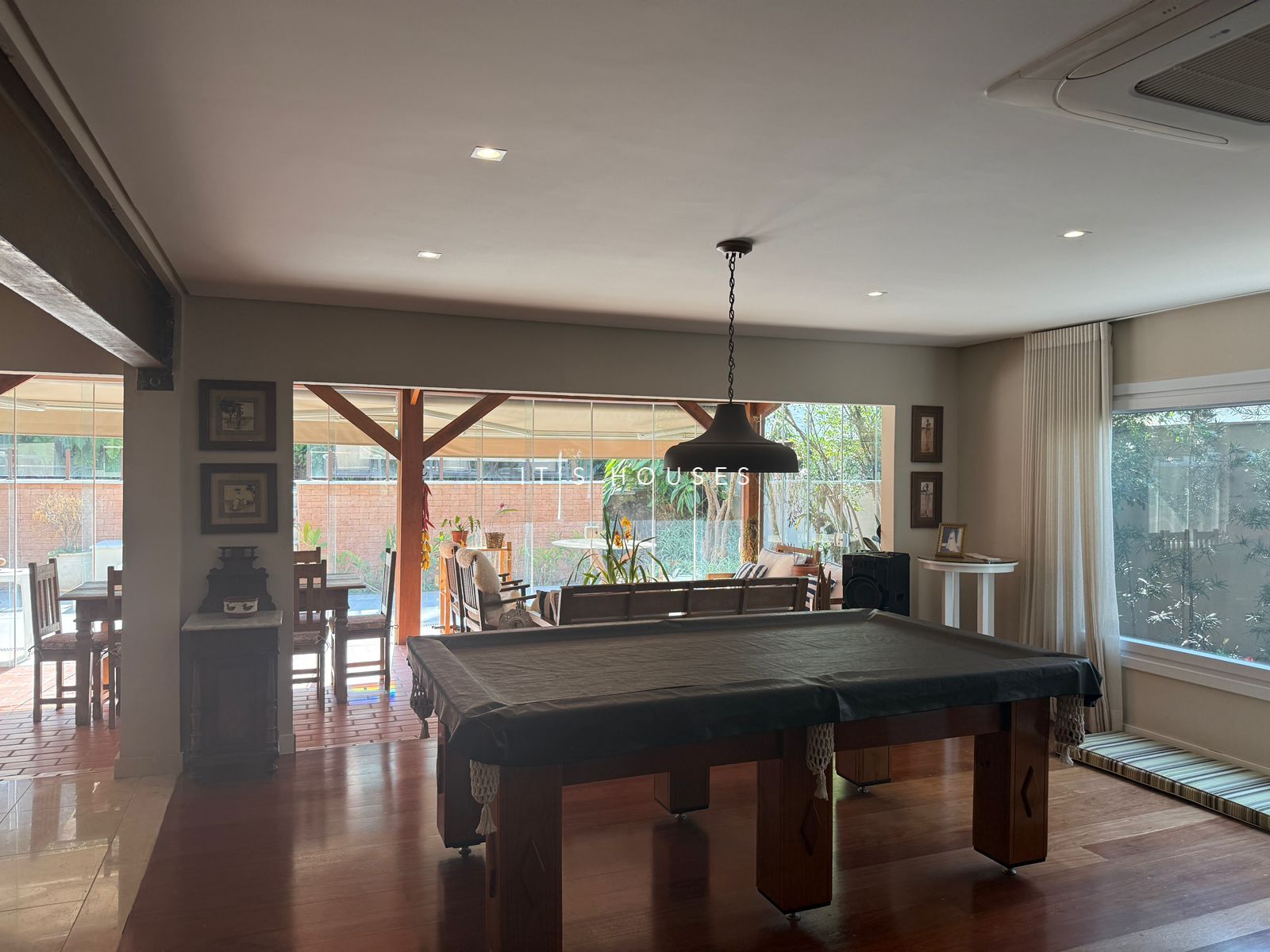 Piscina e área externa casa para alugar em Melville , Alphaville, Santana de Parnaíba — 4 suítes, 680 m² — imagem 5 de 38