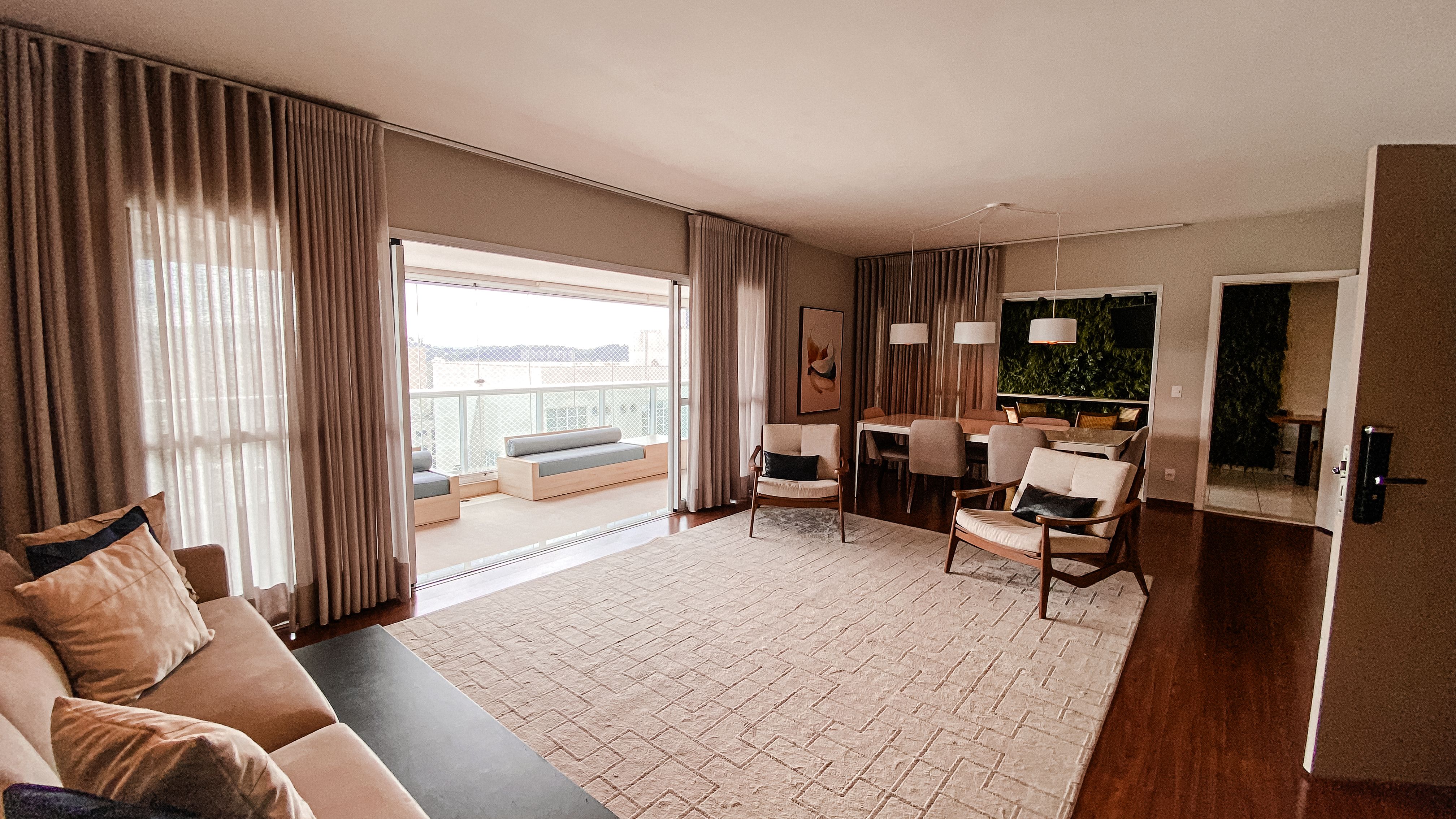 Sala de estar apartamento à venda em Condominio Splendore, Alphaville, Barueri — 3 suítes, 243 m² — imagem 2 de 18
