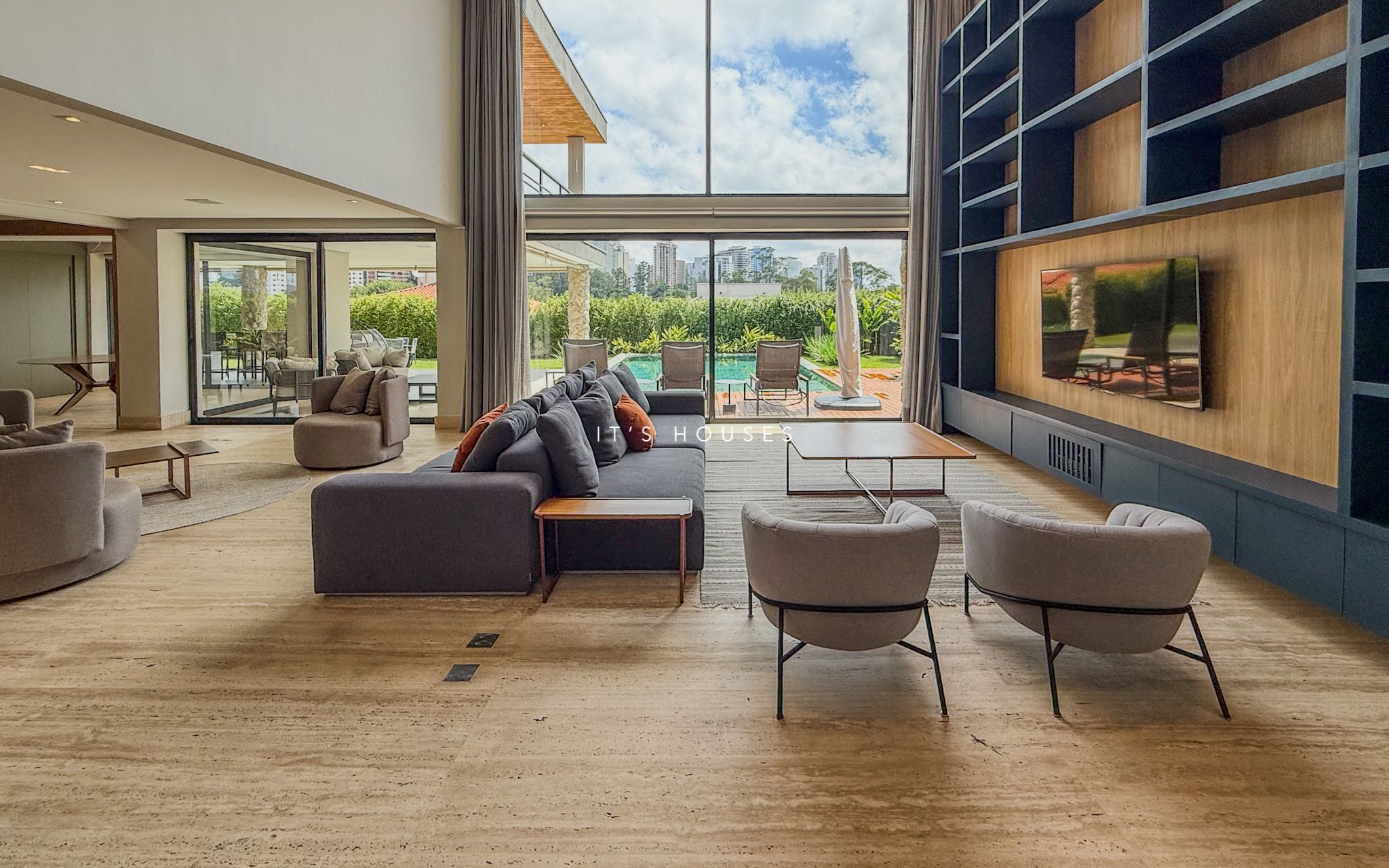Cozinha e área gourmet casa à venda em Alphaville Residencial 1, Alphaville, Barueri — 5 suítes, 886 m² — imagem 3 de 40